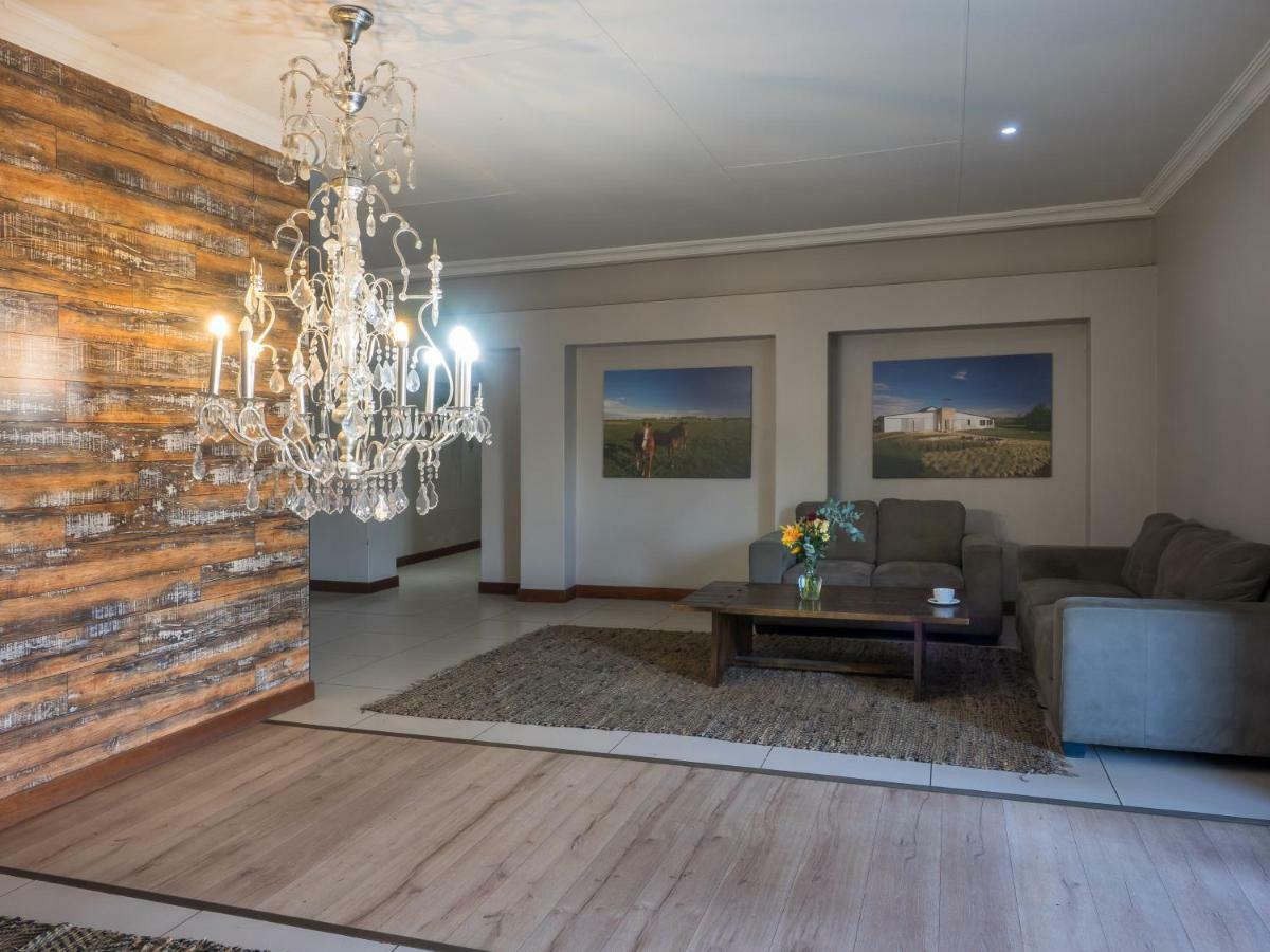 Hotel @ Секунда Экстерьер фото